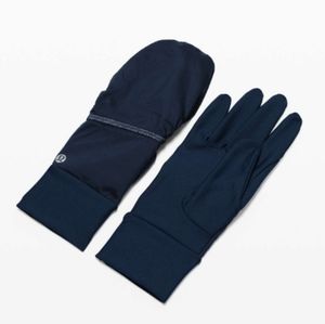 New Lululemon run fast gloves true navy
